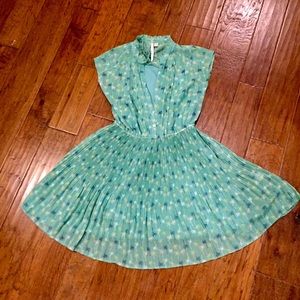 ☘️ Lauren Conrad Dress -Sz 4